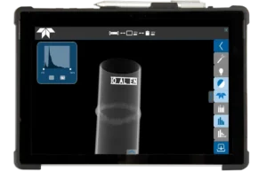 Interfaz de software Sherlock NDT mostrando un histograma y la imagen radiográfica de una unión soldada en un tubo
